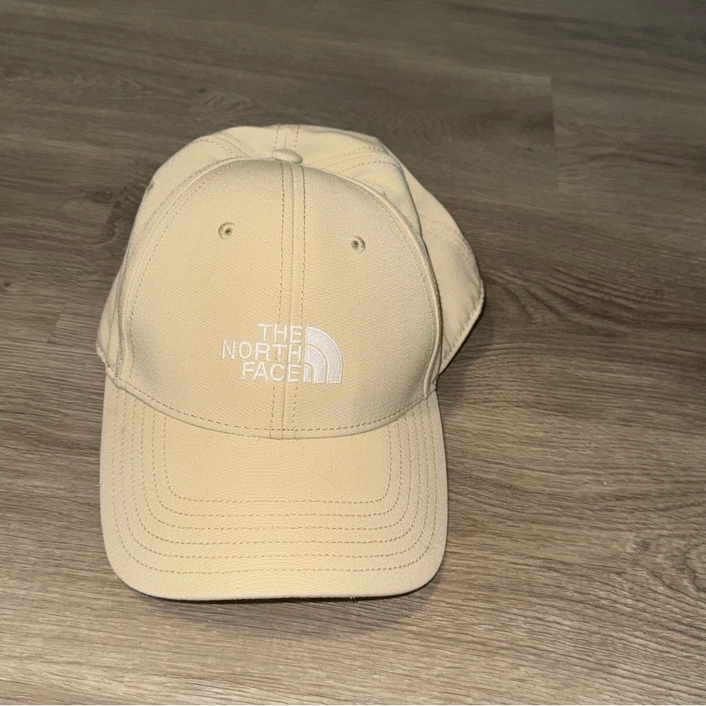The North Face Light Tan Logo Hat - Picture 2 of 9